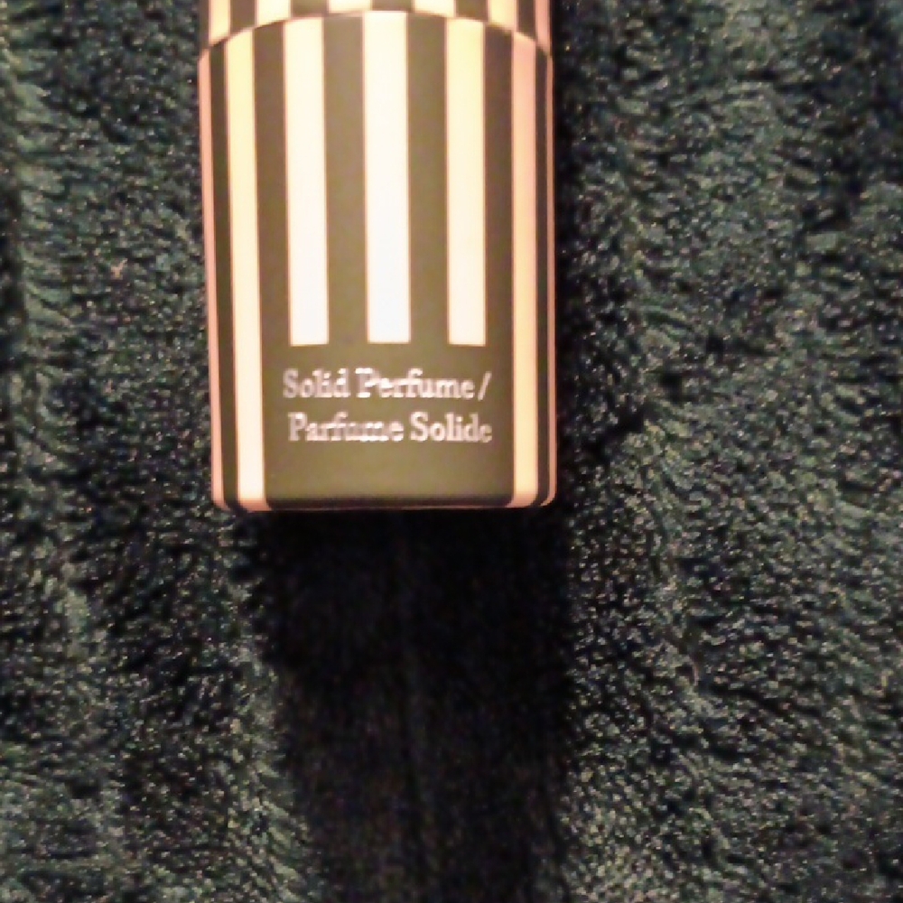 Juicy Couture Solid Perfume - Pink and Black - Picture 4 of 7
